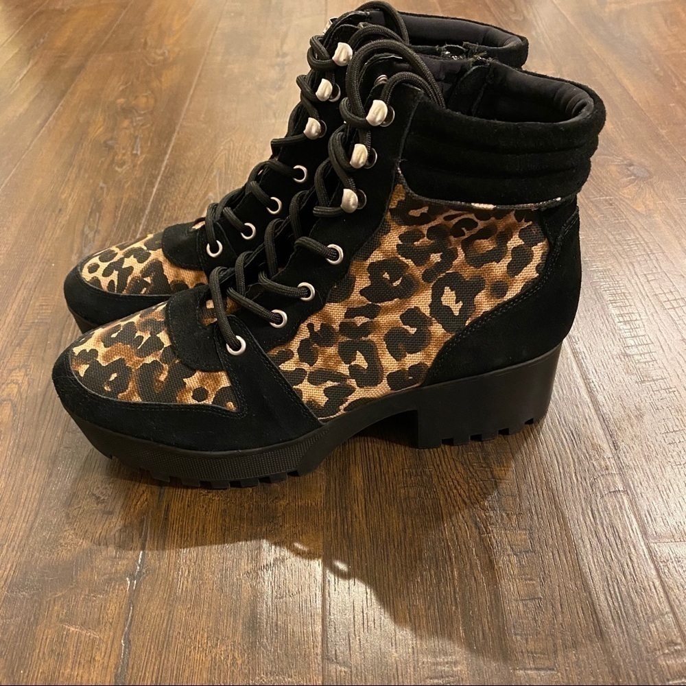 Steve Madden Platform Leopard Print Hiker Boot - Picture 5 of 12